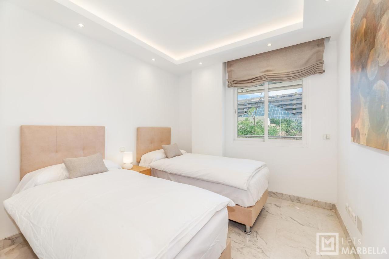 Letsmarbella - New 2Br Apartment In Puerto Banus - Pool & Parking Esterno foto